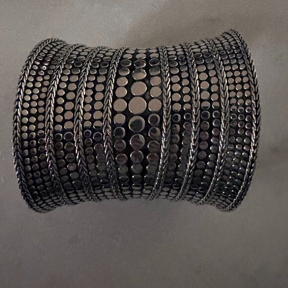 John Hardy Dot Collection Elongated Contour Sterling Silver Cuff - Picture 1 of 4